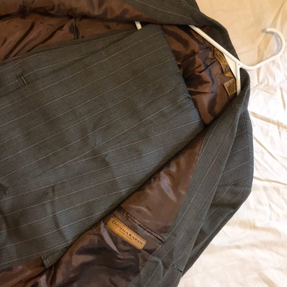 Suits - Picture 2 of 2